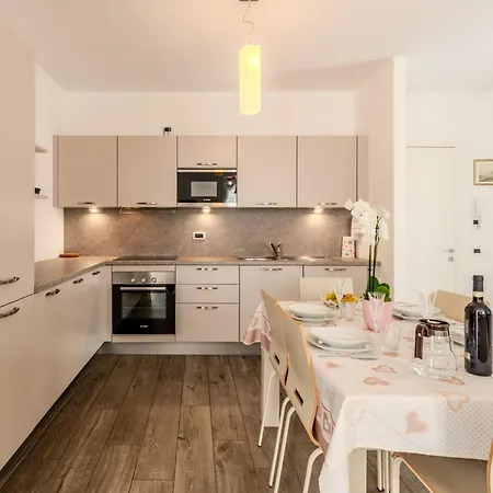 Apartment Il Melo-2 By Interhome *